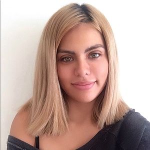 Meet your Posher, Elize